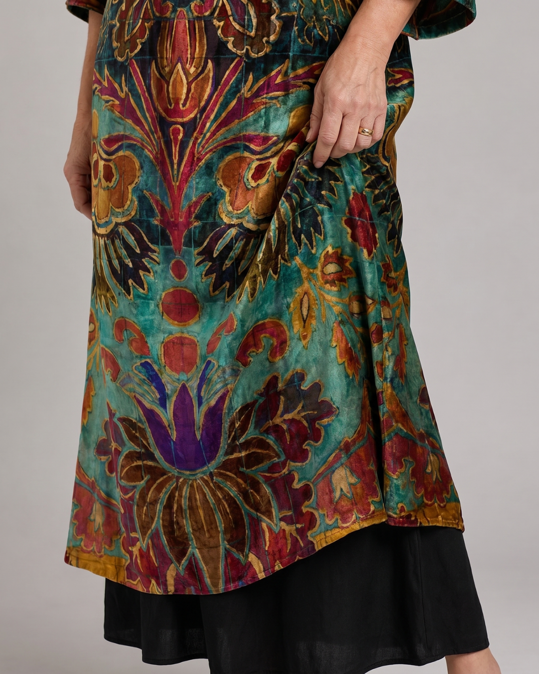 Juniper - Ornate Bohemian Print Loose Fit Midi Dress