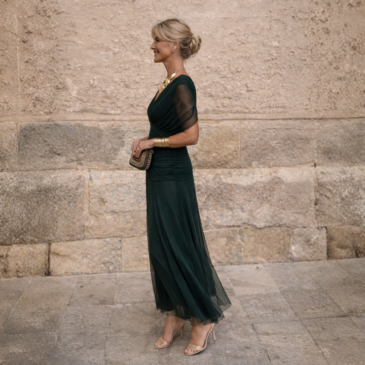 Vivienne – Off-Shoulder Maxi Dress
