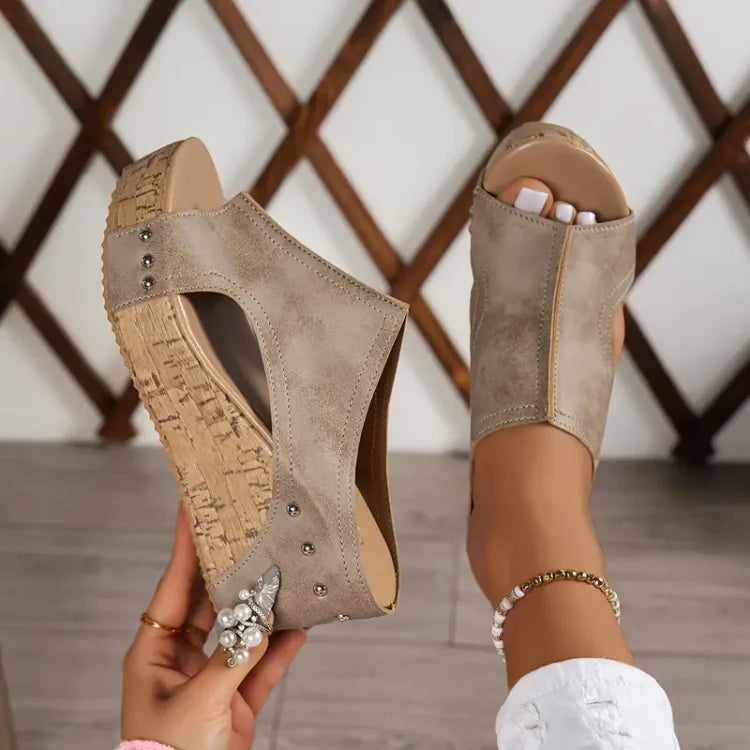 Ivy – Supportive Slide Sandal