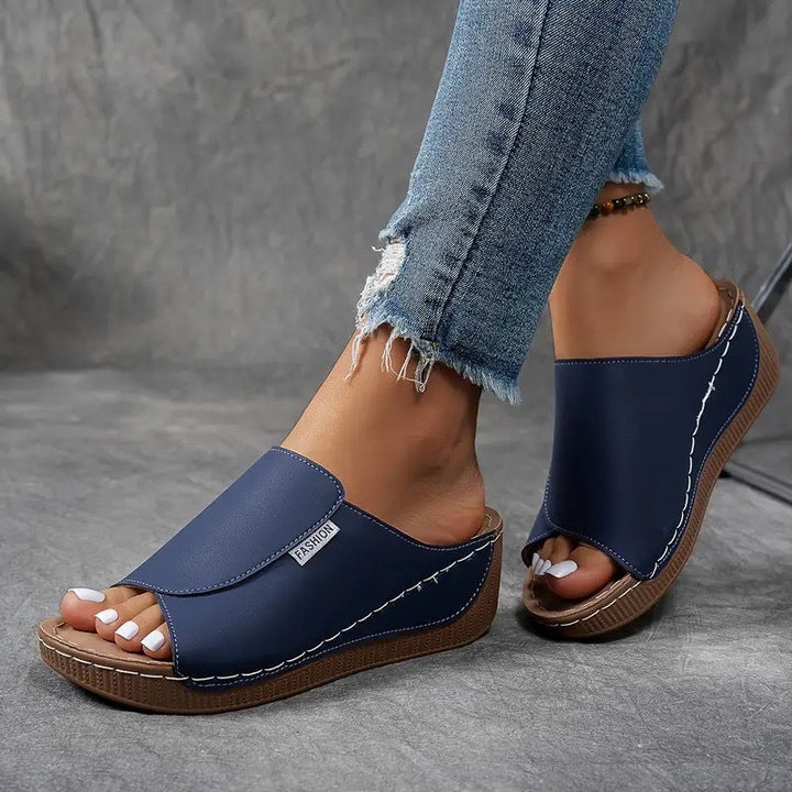 Sadie – Supportive Slide Sandal
