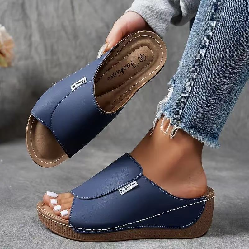 Sadie – Supportive Slide Sandal