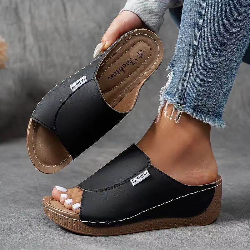 Sadie – Supportive Slide Sandal