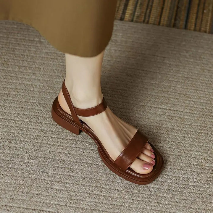 Piper – Refined Slide Sandal