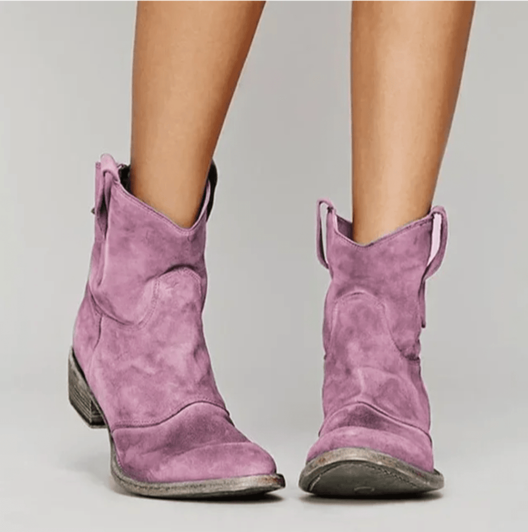 Leah & Lila Charlotte suede boots styled look