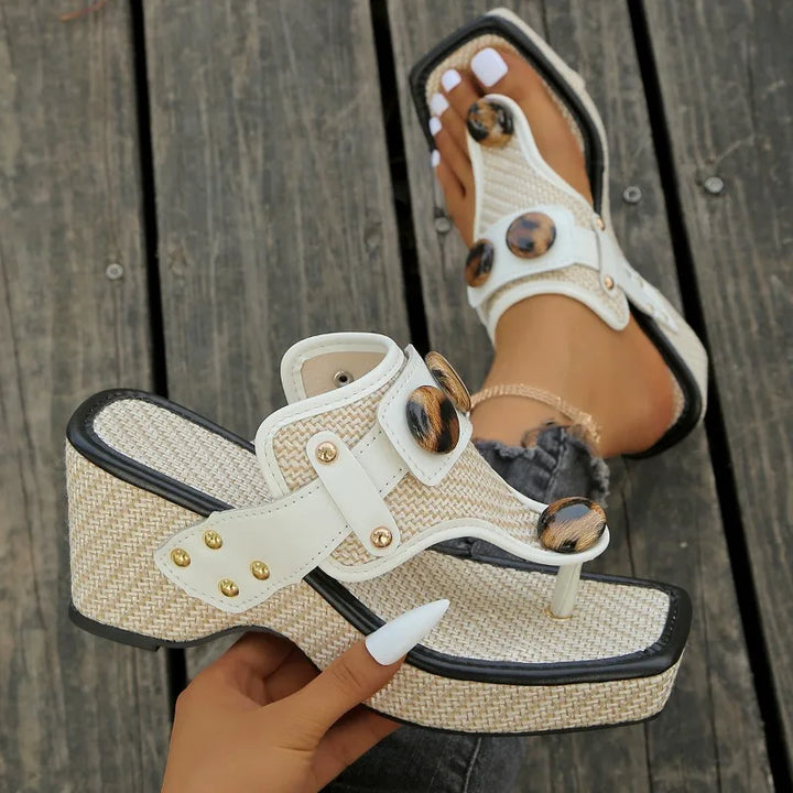Eveline -Summer Slides