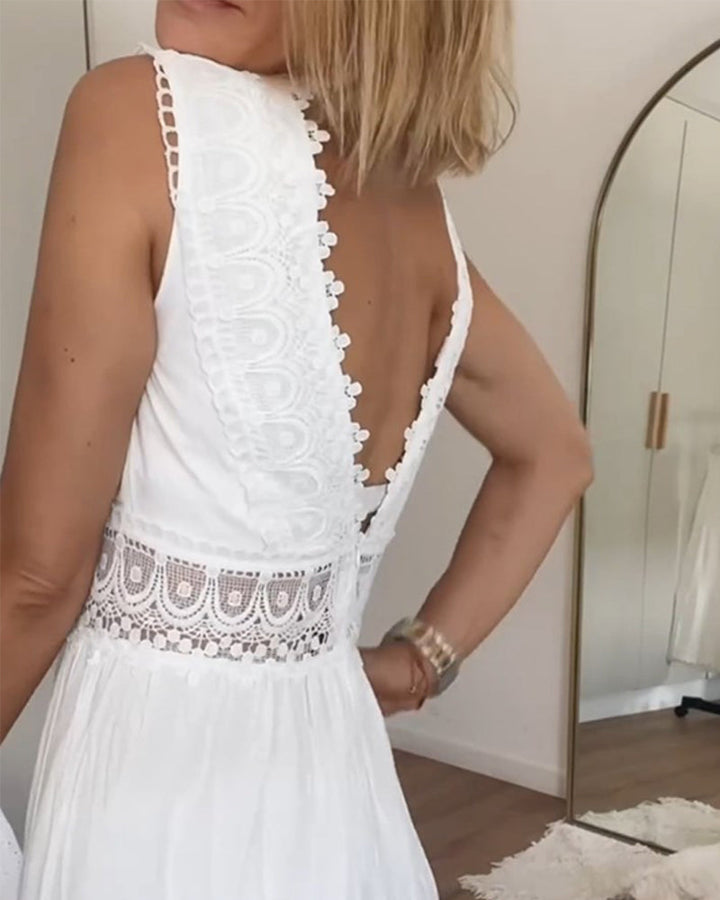 Aurélie - Elegant Lace Midi Dress with V-Neck