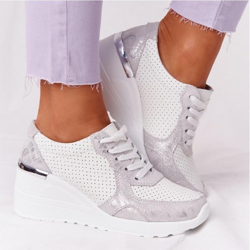 Venus Sneakers - Comfortable with soft cushioning
