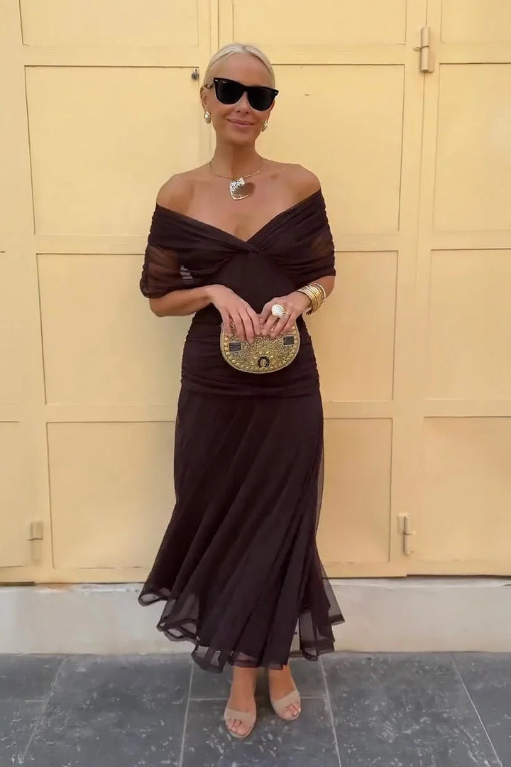 Vivienne – Off-Shoulder Maxi Dress